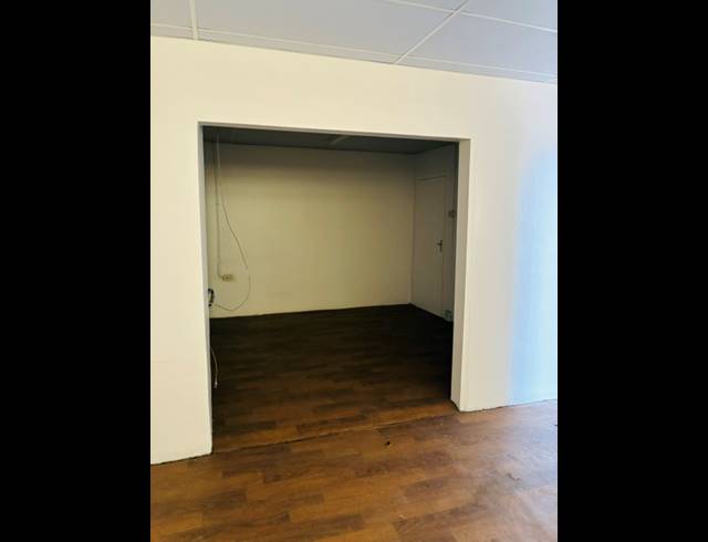 480M² WAREHOUSE TO LET IN GLEN ANIL